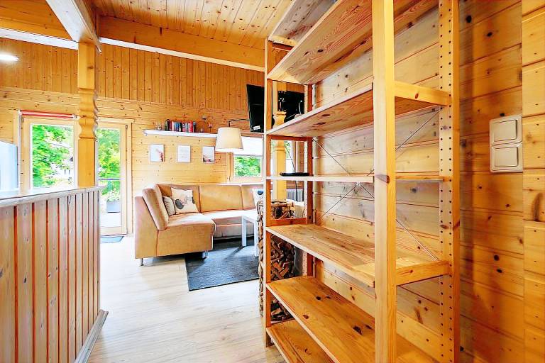 House with BBQ, patio & yard | Garden view — photo 4