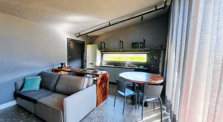 Villa with hot tub — photo 5
