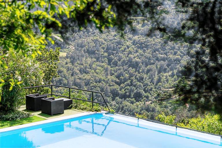 Family-oriented rental apartment with garden, pool & BBQ | Perfect for remote work | Pet-friendly — photo 4