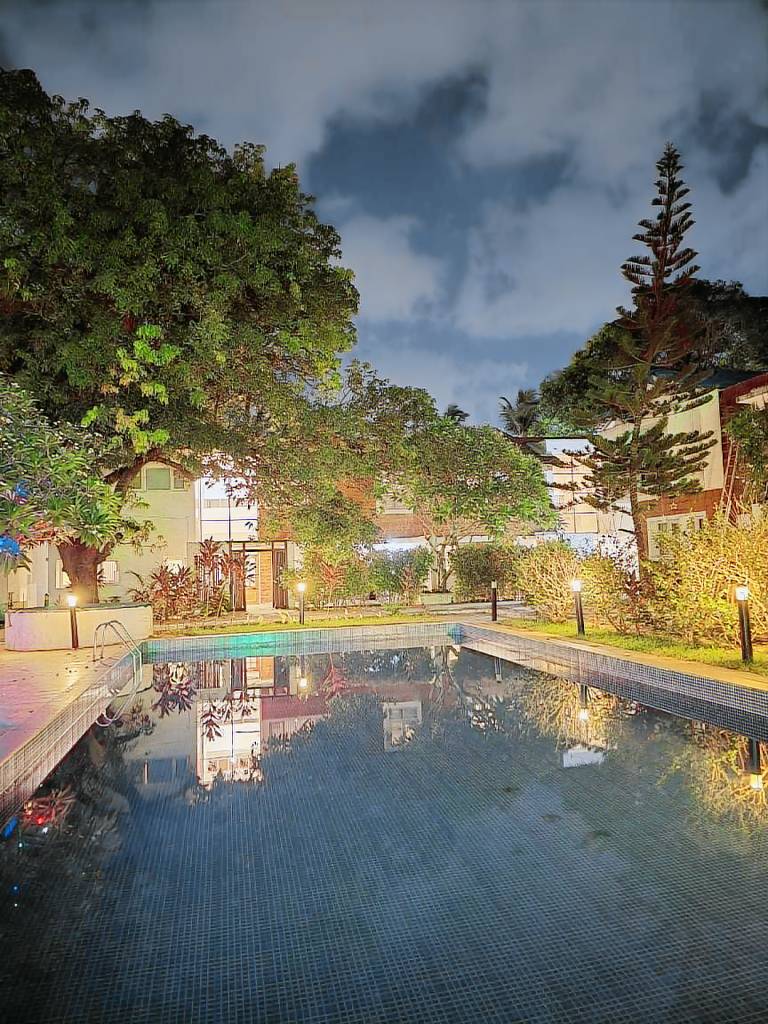 Villa with garden & pool | Pets allowed — photo 2