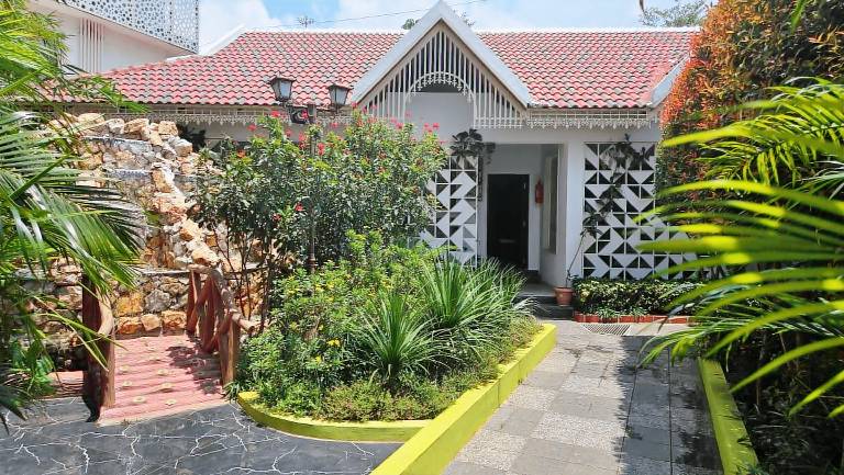 Binary Exotica Luxury Hotels & Resorts