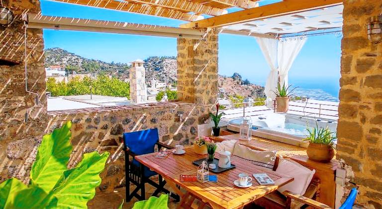 House with jacuzzi, garden & terrace — photo 4