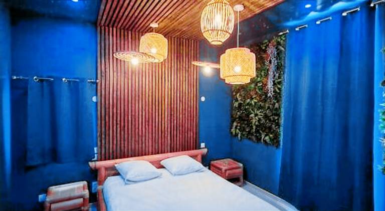 Apartment with jacuzzi — photo 2