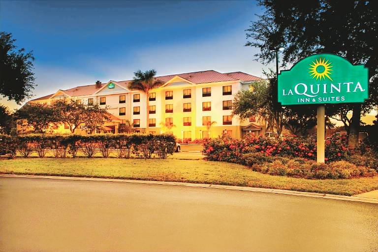 La Quinta Inn & Suites by Wyndham Bonita Springs Naples N. in Bonita Springs, FL