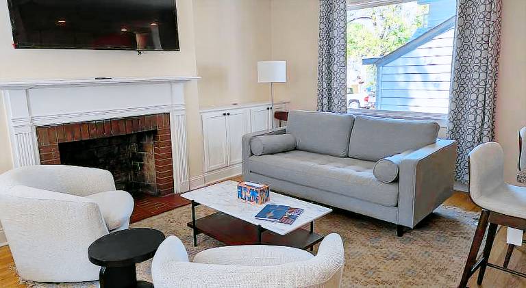 Charming house | Suitable for remote work | Pets are welcome in Durham, NC
