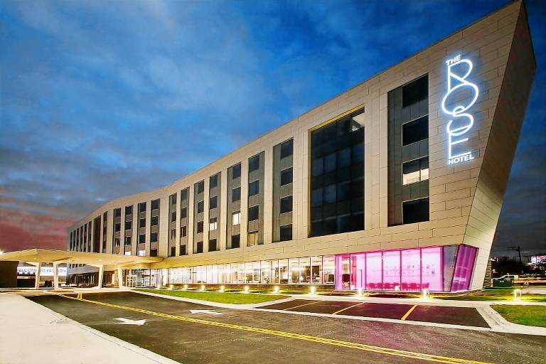 The Rose Hotel Chicago O’Hare Tapestry Collection by Hilton
