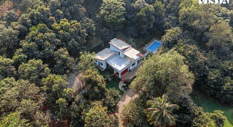 139 m&sup2; Villa