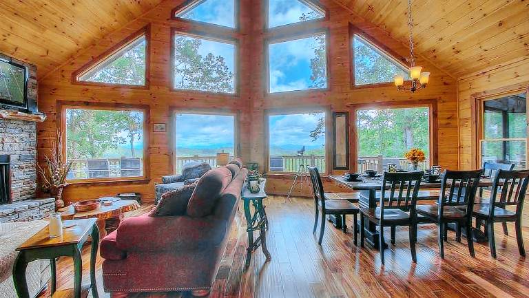 Above and Beyond- Pet Friendly Screened Porch Outdoor Fireplace in Blue Ridge, GA