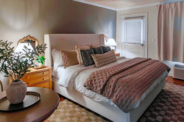 Bed and breakfast  Piney Woods