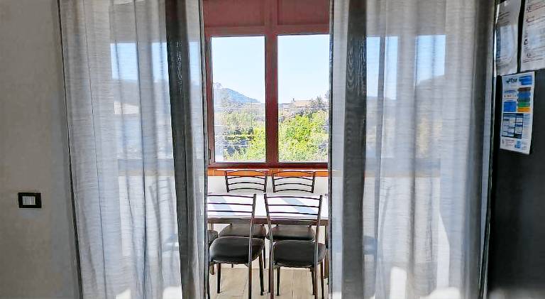 Rental apartment with yard & BBQ — photo 4