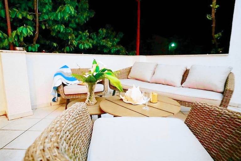 Beautiful rental apartment with patio | Sea view | Next to the beach | Dogs allowed — photo 2