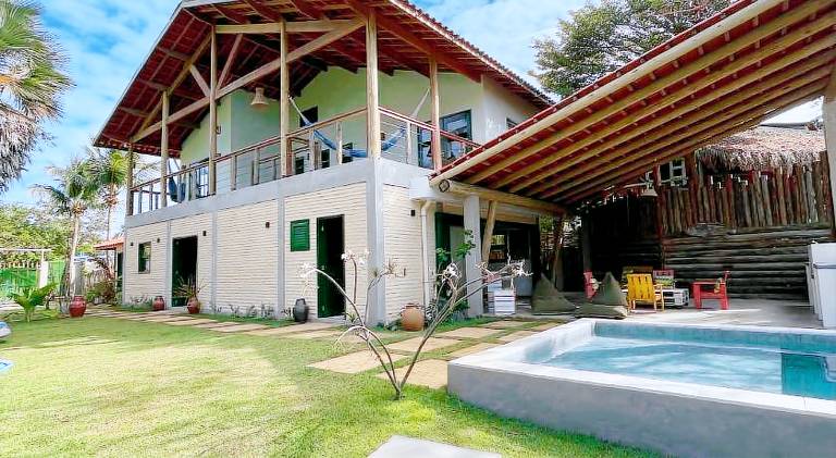 Vacation home with pool in Amontada