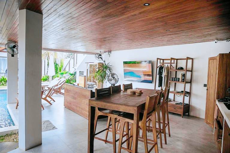 Beautiful vacation home with yard | Close to the beach | Pet-friendly — photo 4