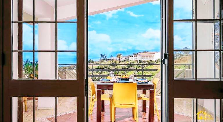 Appartamenti in villa Ionio vista mare con piscina riscaldata e campo da bocce — photo 4