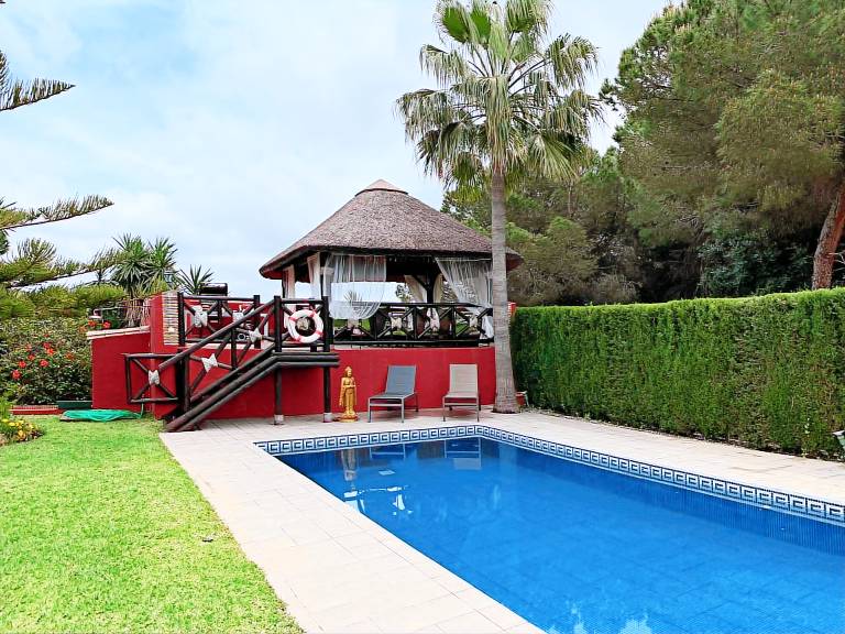 Fully equipped charming villa with BBQ, pool & yard | Good for workation | Pets are welcome — photo 5