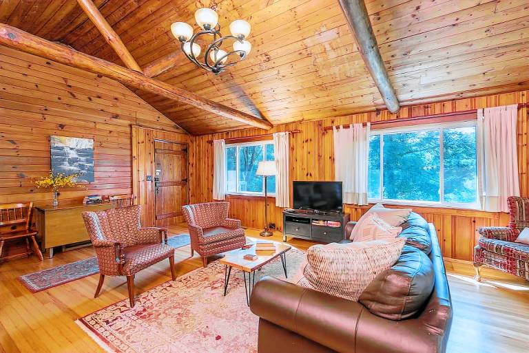 Cabin Black Mountain
