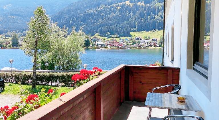 Holiday apartment with garden & terrace | Pets allowed — photo 3