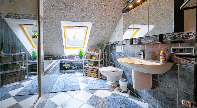 House with pool, sauna & jacuzzi | Pets are welcome — photo 2