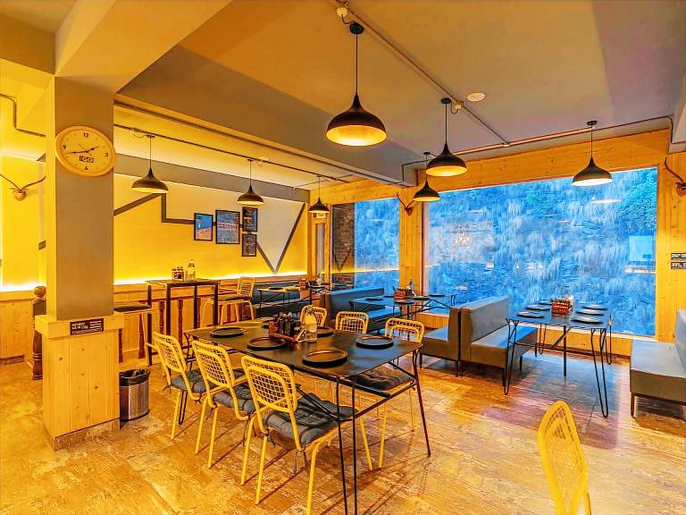 The Hosteller Kufri, Shimla — photo 5