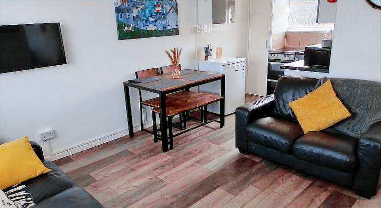 Apartment with 2 rooms for 4 persons — photo 2