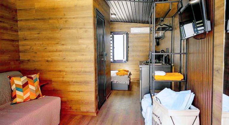 Albatross Family Nest Breeze Bungalow — photo 2