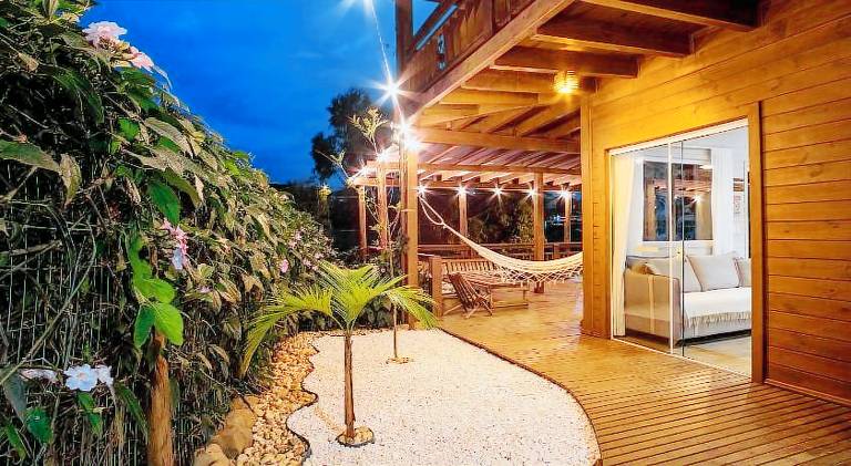 Vacation home with pool — photo 3