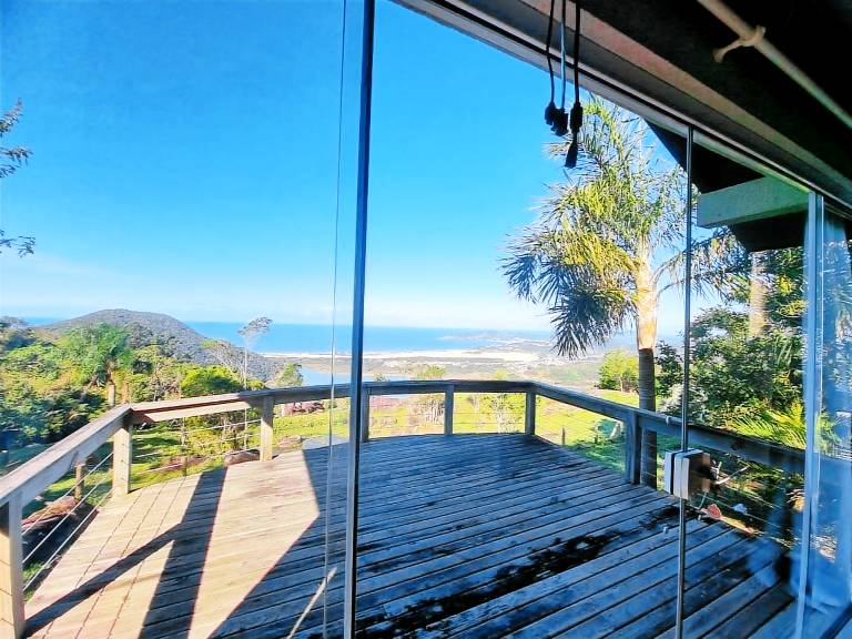 Casa Garopaba com Vista Panor&acirc;mica do Mar