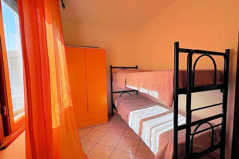 Holiday apartment with 2 rooms for 4 persons — photo 5