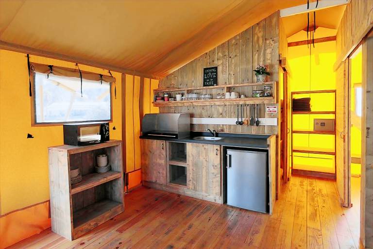 Family-Friendly Safari Tent: Pet-Loving Nature Connection in Coimbra, Portugal — photo 3