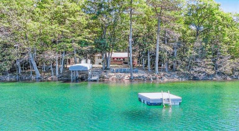 Lakeside Getaway with Hot Tub — photo 5