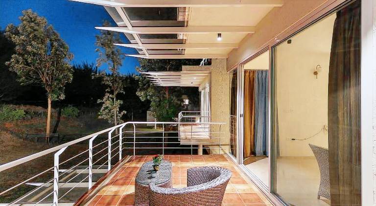 Fully equipped ample villa with terrace, yard & grill | Pets allowed — photo 4