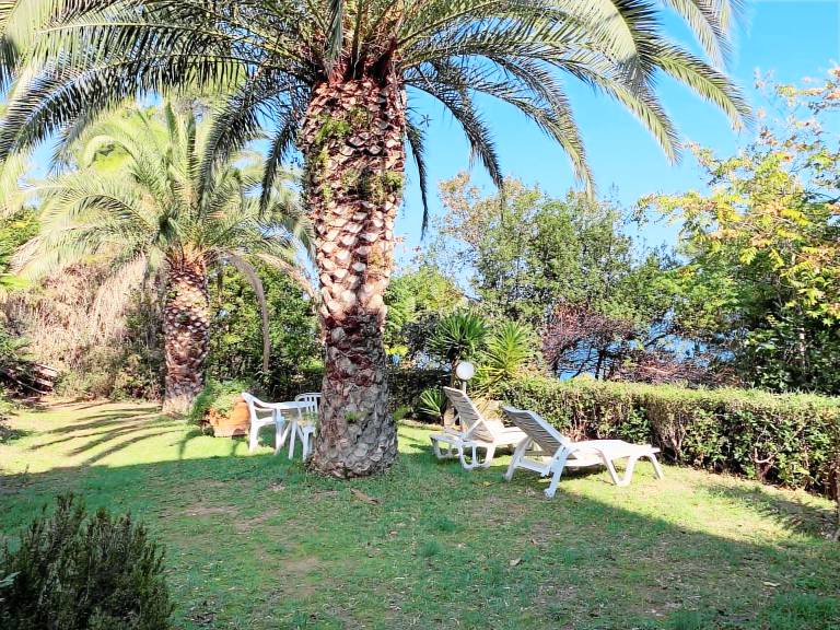 Apartment with barbecue, yard & terrace | Sea view | Pets are welcome — photo 2