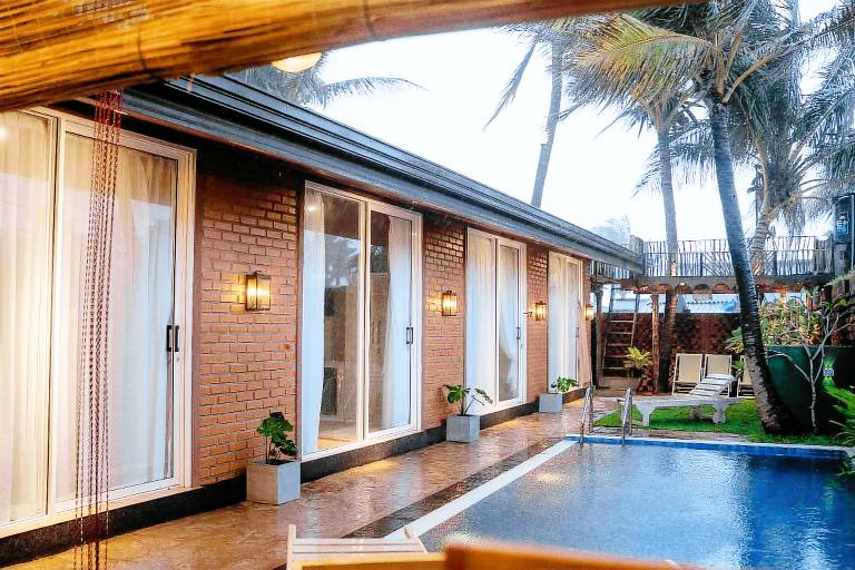 Sunsei Beach Negombo in Negombo