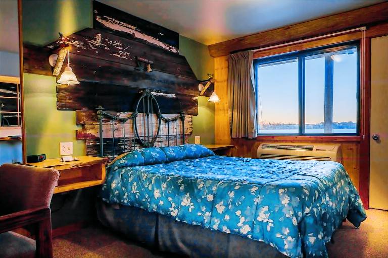 Lodge Rice Lake