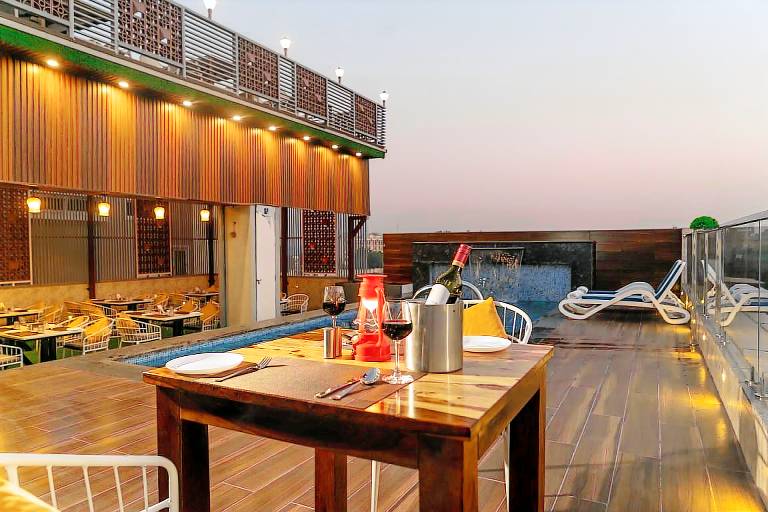 Pax Hotel Grand Blue nearby Udaipur City Railway Station — photo 5