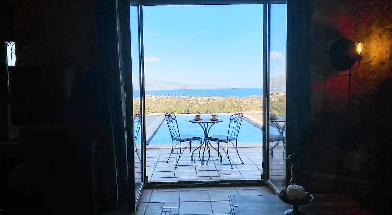 Spacious villa with terrace, private pool & garden | Suitable for remote work | Dogs allowed — photo 2