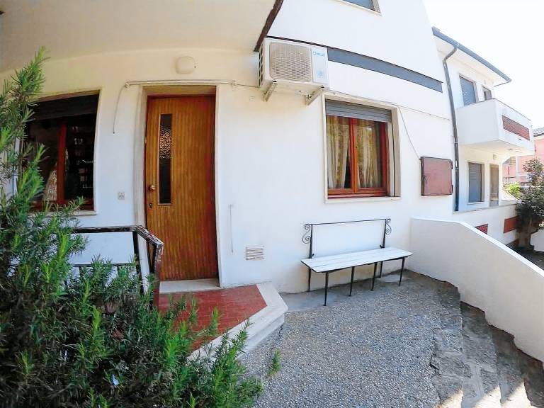 Nice rental apartment with terrace | Next to the beach | Pets allowed — photo 2