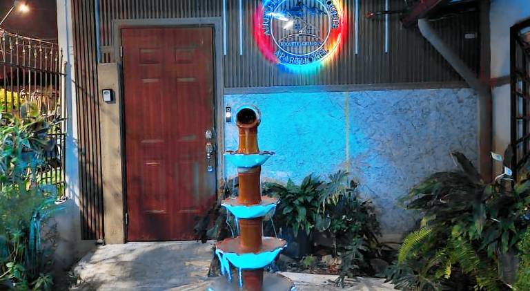 Serviced apartment with garden — photo 3