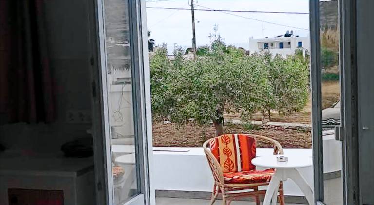 Apartment with terrace — photo 4