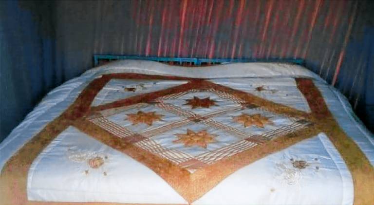 Tent with jacuzzi & patio in Rissani