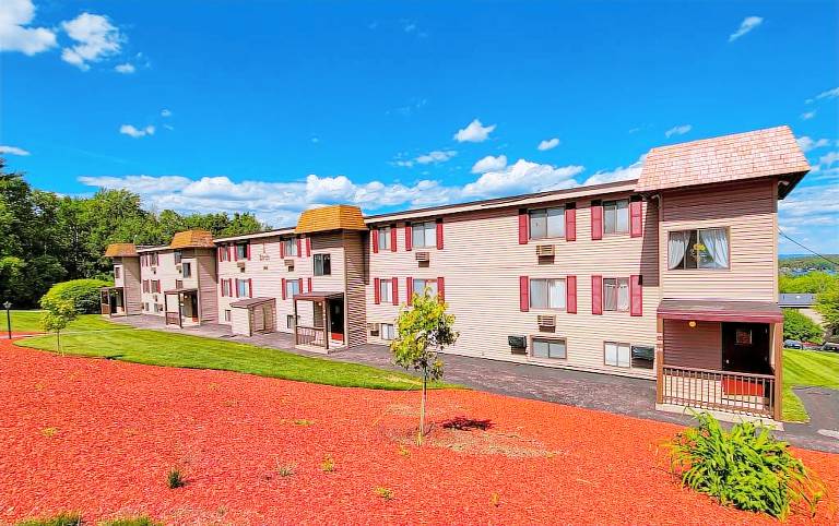 Condo  Laconia