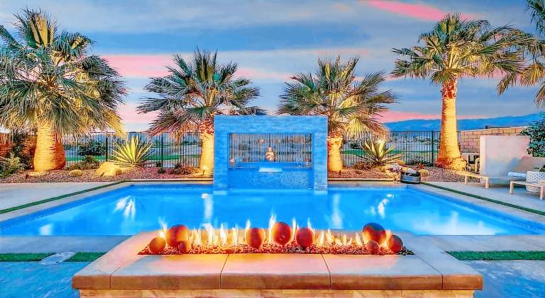 House with hot tub & pool in Indio, CA