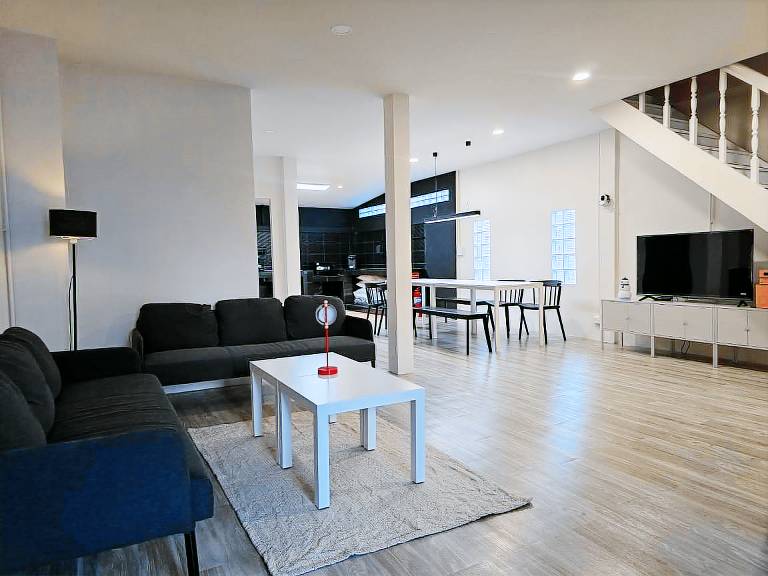 192 m&sup2; Ferienhaus