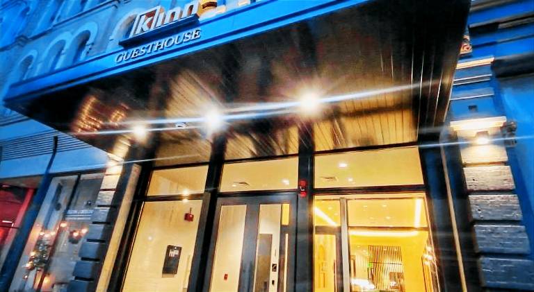 Kinn Guesthouse Downtown in Milwaukee, WI