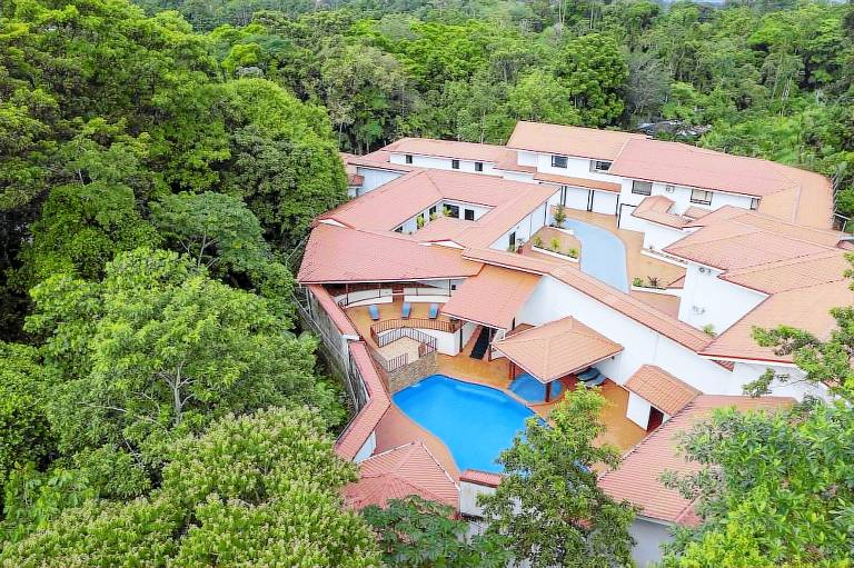 Serenity Hotel & Villas