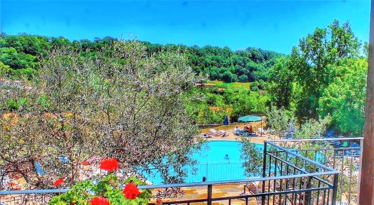Beautiful house with yard & pool | Pets allowed in Terni