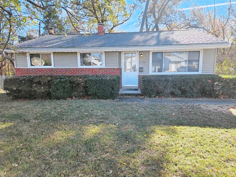 House  Glen Burnie