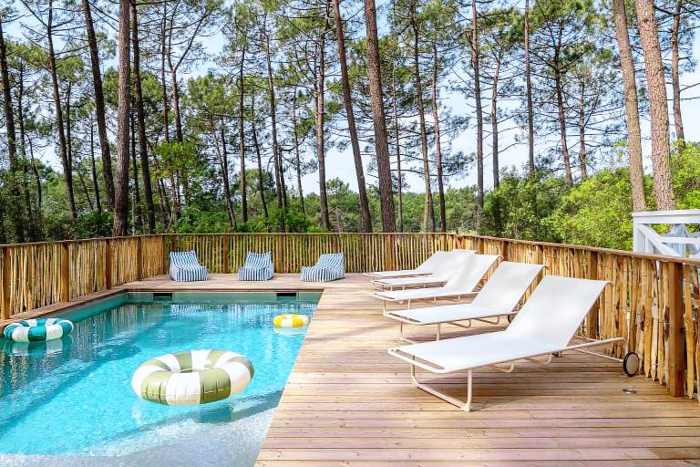 Family-oriented vacation home with barbecue, garden & private pool | Perfect for remote work | Pets are welcome — photo 3