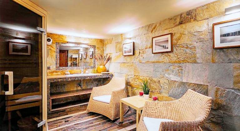 Chalet with 5 rooms for 14 persons — photo 4