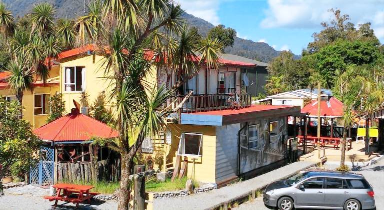 Hostel Franz Josef Glacier